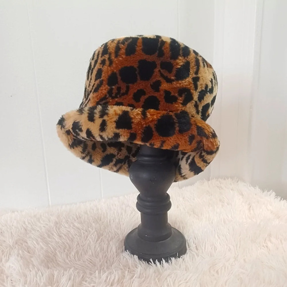Vintage Fuzzy Leopard Print Bucket Hat - Womens - Picture 4 of 8